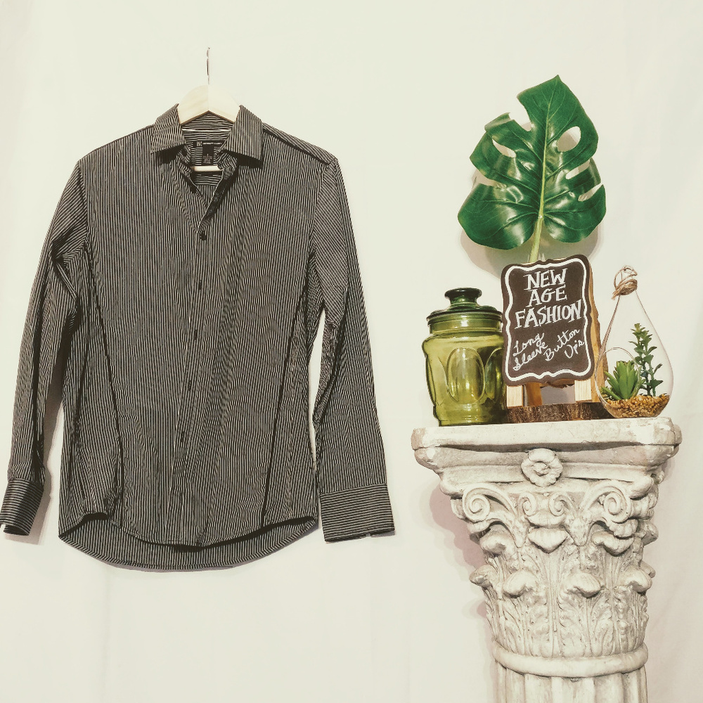 NAF INC. SMALL DRESS SHIRT